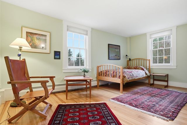 77 Pinnacle Rd, Harvard, MA 01451