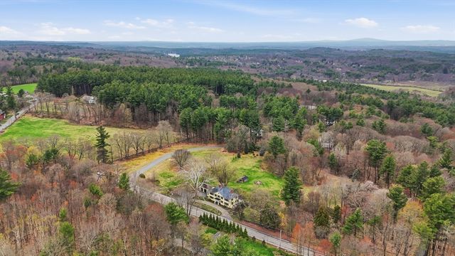 77 Pinnacle Rd, Harvard, MA 01451