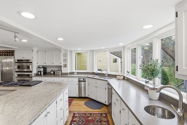 77 Pinnacle Rd, Harvard, MA 01451