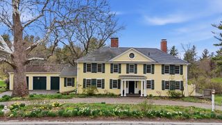 77 Pinnacle Rd, Harvard, MA 01451