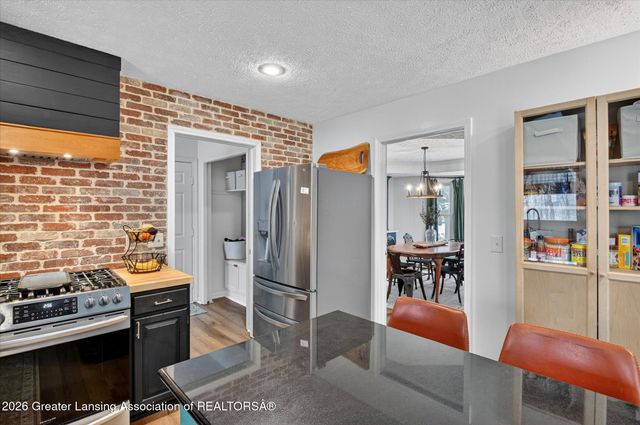 3900 Bayberry Lane, Lansing, MI 48911