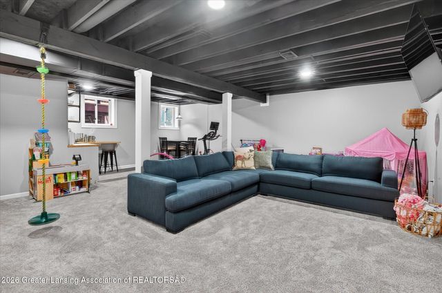 3900 Bayberry Lane, Lansing, MI 48911