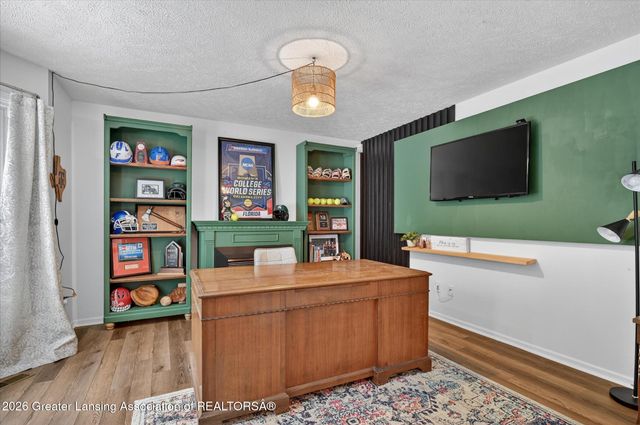 3900 Bayberry Lane, Lansing, MI 48911