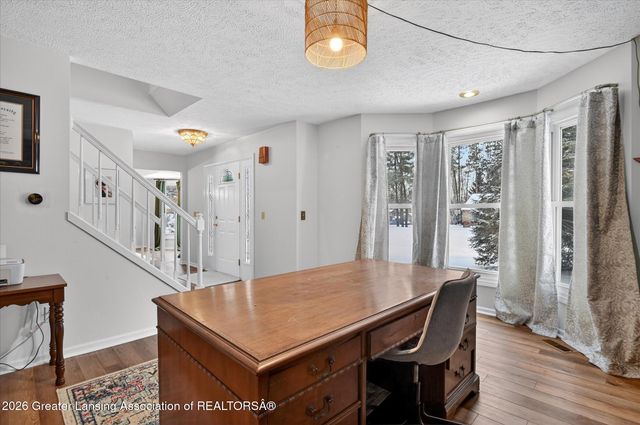 3900 Bayberry Lane, Lansing, MI 48911