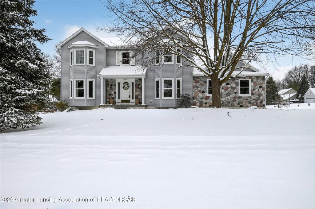3900 Bayberry Lane, Lansing, MI 48911