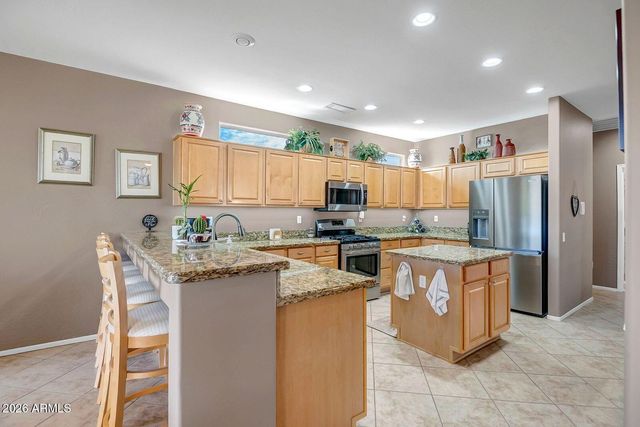 15023 W ROUNDERS Drive, Surprise, AZ 85374