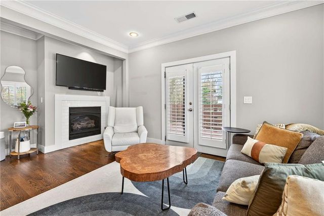 20 Sanderson Street NE, Atlanta, GA 30307