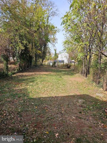 161 E MAIN ST, Orange, VA 22960