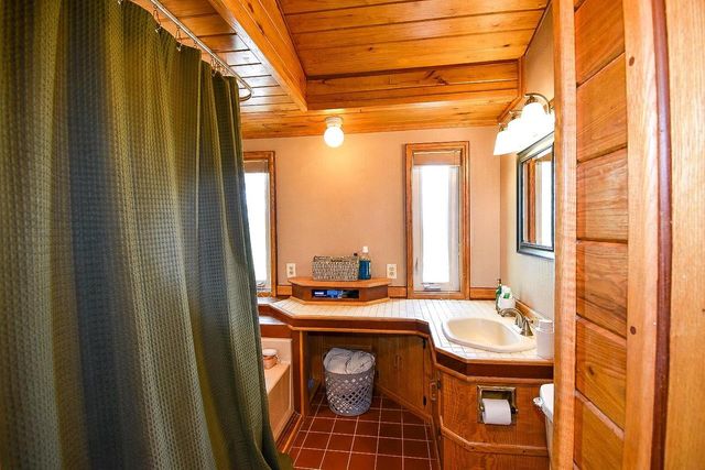 440 3RD STREET SOUTH, Wisconsin Rapids, WI 54494