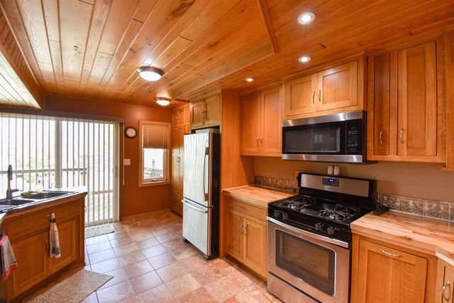 440 3RD STREET SOUTH, Wisconsin Rapids, WI 54494