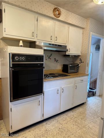 10993 Claridon Troy Road, Chardon, OH 44024