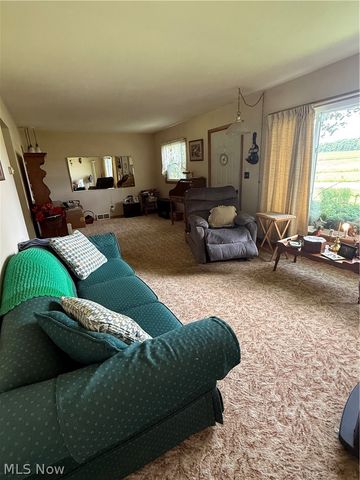 10993 Claridon Troy Road, Chardon, OH 44024