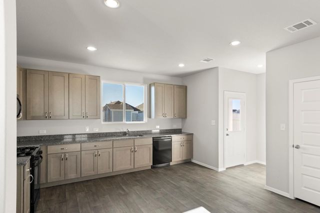 158 Daylily DR, Elgin, TX 78621