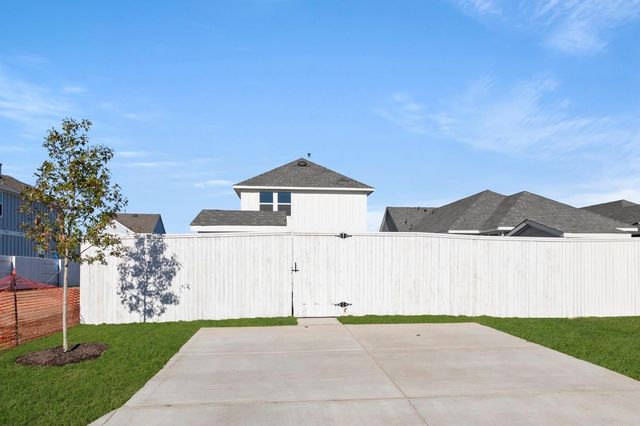 158 Daylily DR, Elgin, TX 78621