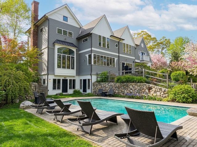 58 Johnson Rd, Carlisle, MA 01741