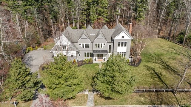 58 Johnson Rd, Carlisle, MA 01741