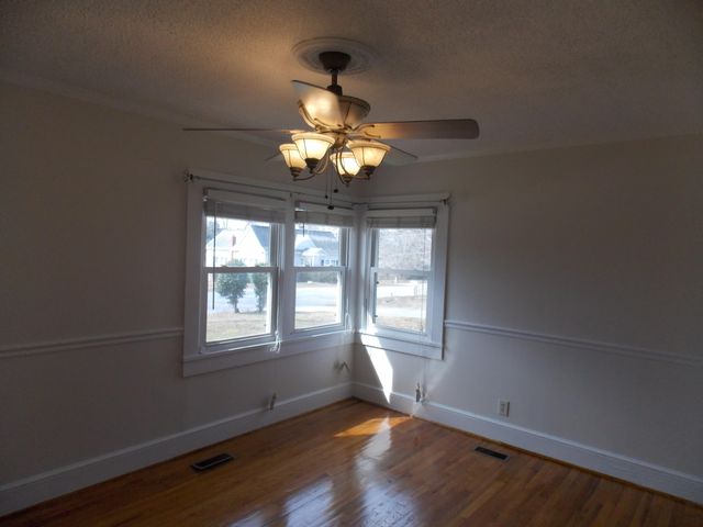 306 S Maple Street, Mc Cormick, SC 29835