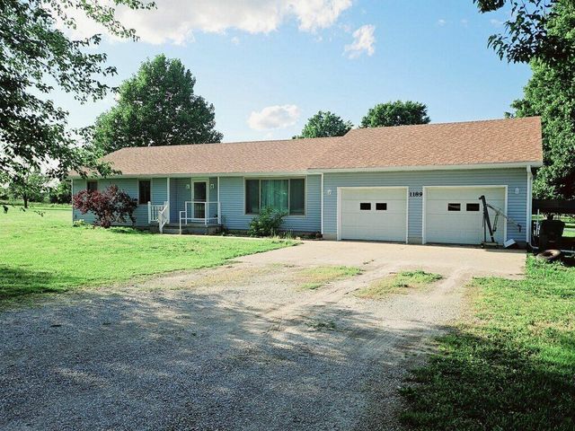1189 South Sha Ree Lane, Bolivar, MO 65613