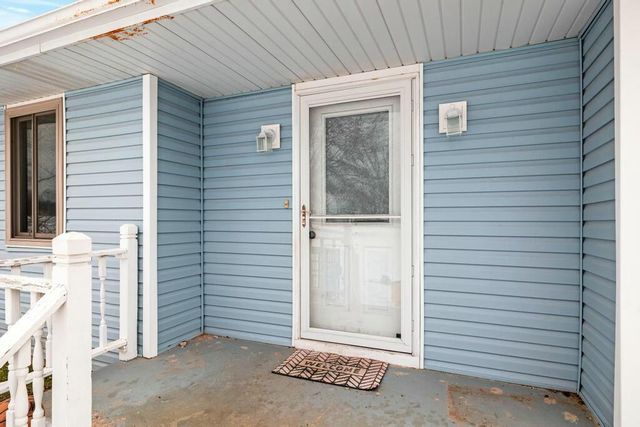 1189 South Sha Ree Lane, Bolivar, MO 65613