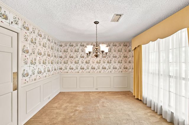 2000 Crisp Road, Ennis, TX 75119