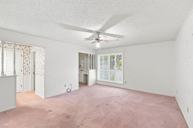 2000 Crisp Road, Ennis, TX 75119