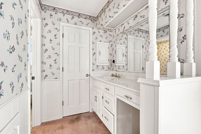 2000 Crisp Road, Ennis, TX 75119