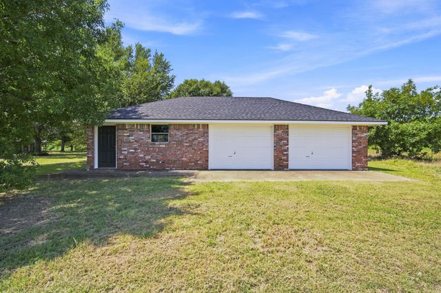 2000 Crisp Road, Ennis, TX 75119