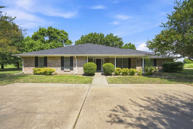 2000 Crisp Road, Ennis, TX 75119