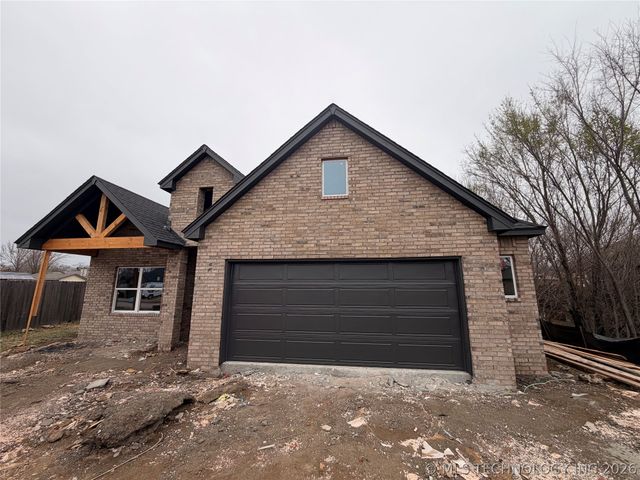 4212 Fairview Road, Bartlesville, OK 74006