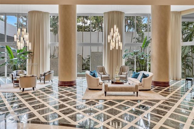 21050 Point Pl 302, Aventura, FL 33180