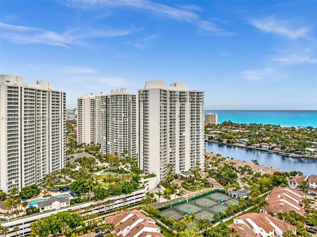 21050 Point Pl 302, Aventura, FL 33180
