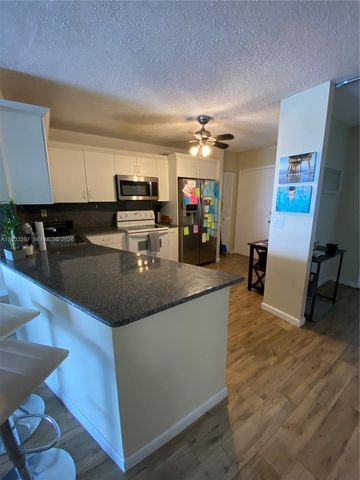 1660 NE 191st St 413-1, Miami, FL 33179
