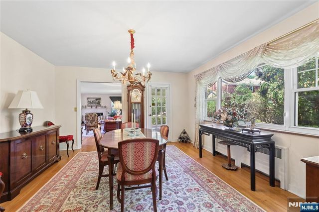 1 S Park Drive, Tenafly, NJ 07670