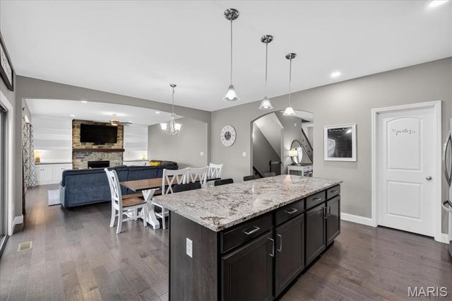 24 Hawthorne Court, O'fallon, MO 63366