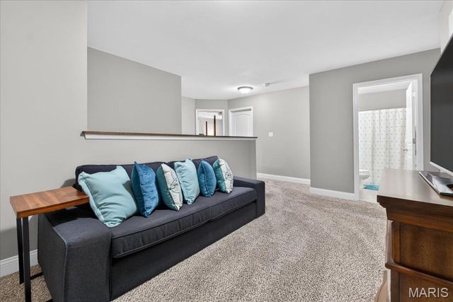 24 Hawthorne Court, O'fallon, MO 63366