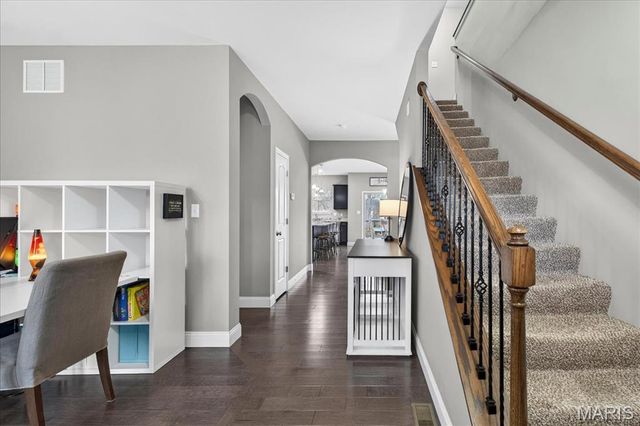 24 Hawthorne Court, O'fallon, MO 63366