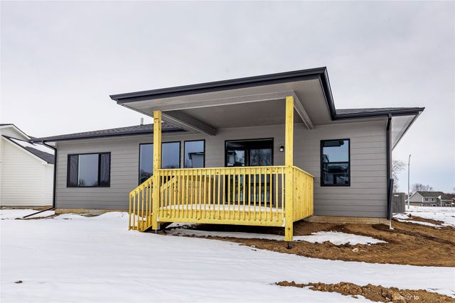 506 Walker Street, Polk City, IA 50226