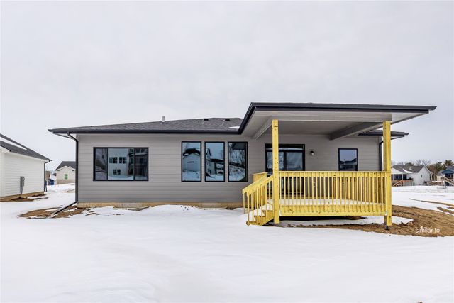 506 Walker Street, Polk City, IA 50226