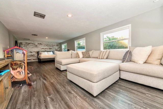 16887 97th Way N, Jupiter, FL 33478