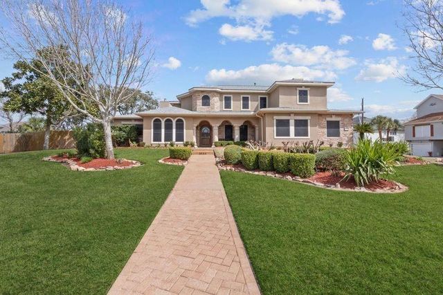 3934 Tres Drive, Galveston, TX 77554