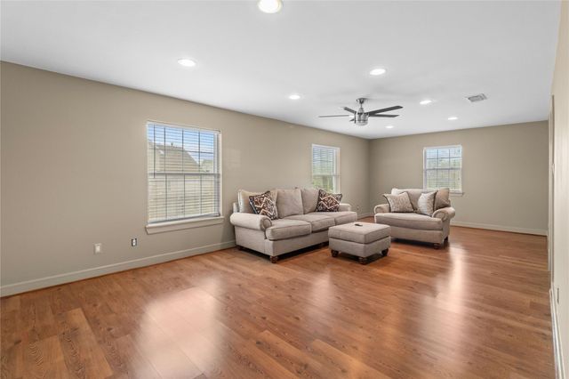 3934 Tres Drive, Galveston, TX 77554