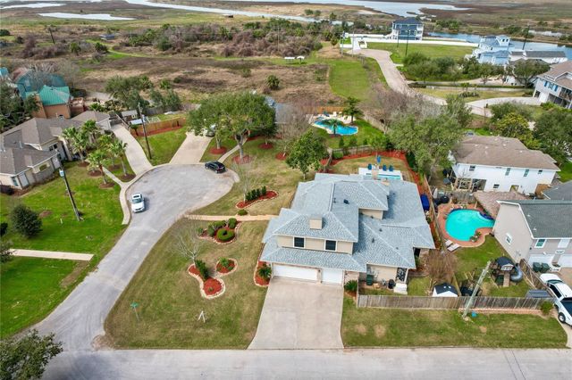 3934 Tres Drive, Galveston, TX 77554