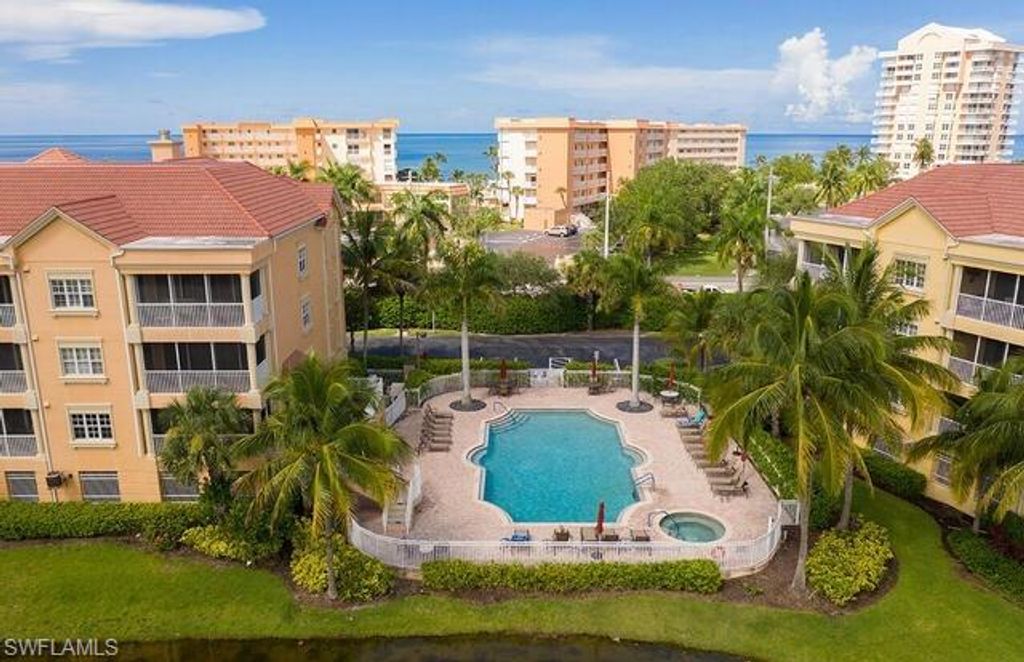 7401 Bella Lago DR # 533, Fort Myers Beach, FL 33931