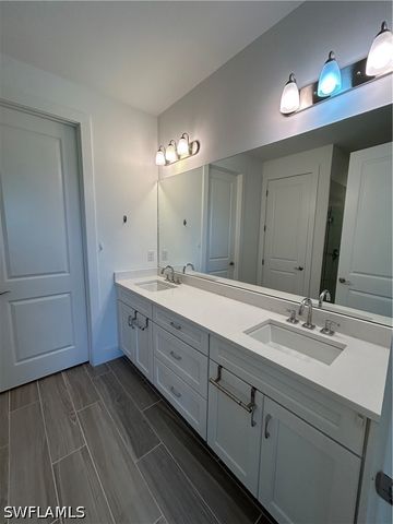 9017 Wisteria WAY, Naples, FL 34114