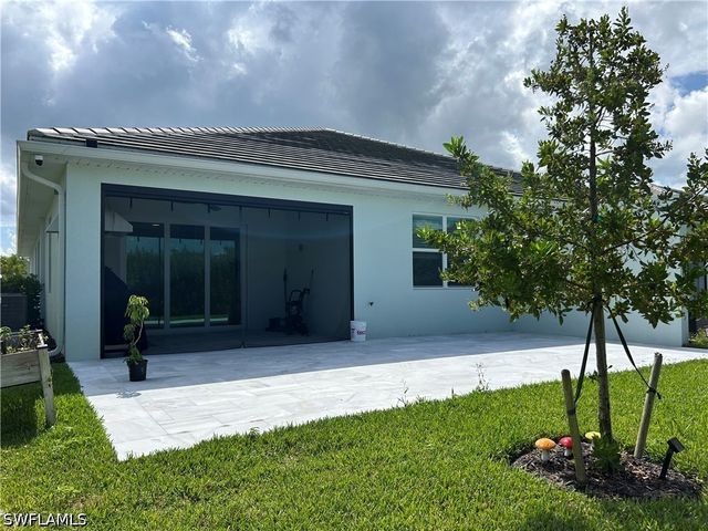 9017 Wisteria WAY, Naples, FL 34114