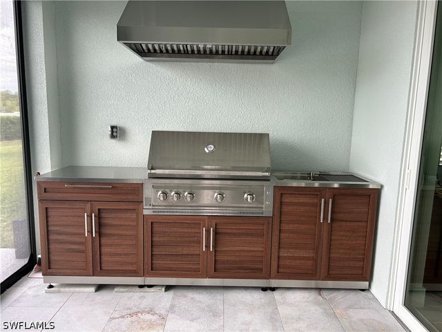 9017 Wisteria WAY, Naples, FL 34114