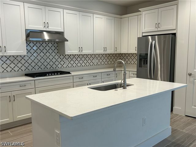 9017 Wisteria WAY, Naples, FL 34114