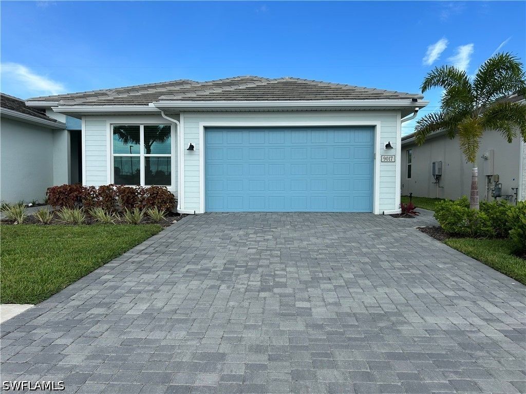 9017 Wisteria WAY, Naples, FL 34114