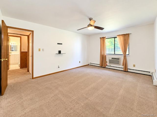 248 Concord Lane, Middletown, NY 10940