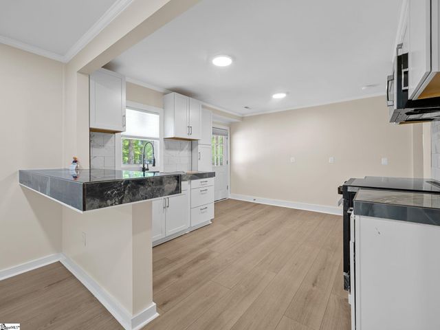 175 Hub Greer Road, Chesnee, SC 29323